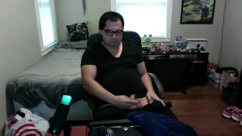 Snapshot of peachybuu chatting on 12.14.25 peachybuu online show from 12.14.25