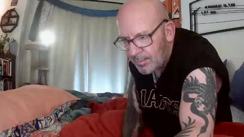 peanutbutterandjealous1 online show from 04.25.26