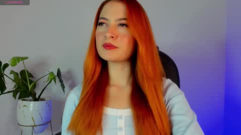 Snapshot of pear__moon chatting on 03.10.26 LILLY online show from 03.10.26