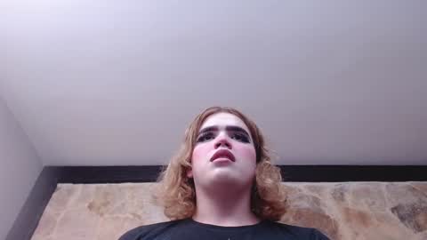 Snapshot of pearl_michelts chatting on 02.04.25 michel online show from 02.04.25