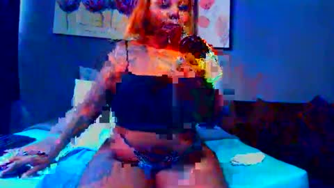 Snapshot of pearlblu38 chatting on 02.12.25 Pearl online show from 02.12.25