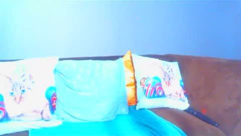 Snapshot of pearlblu38 chatting on 02.22.25 Pearl online show from 02.22.25