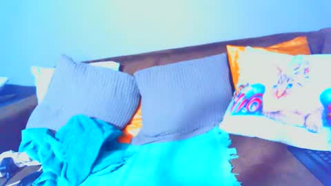 Snapshot of pearlblu38 chatting on 03.05.25 Pearl online show from 03.05.25