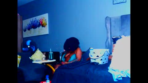 Snapshot of pearlblu38 chatting on 10.09.25 Pearl online show from 10.09.25