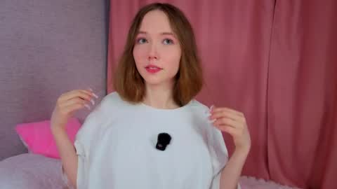 pearly_peach_ online show from 04.23.26