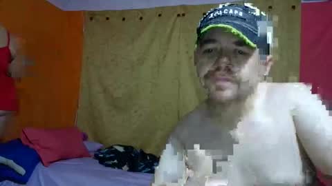 Snapshot of pecadodulce chatting on 11.04.25 pecadodulce online show from 11.04.25