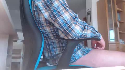 Snapshot of pedrodollo chatting on 11.06.25 pedrodollo online show from 11.06.25