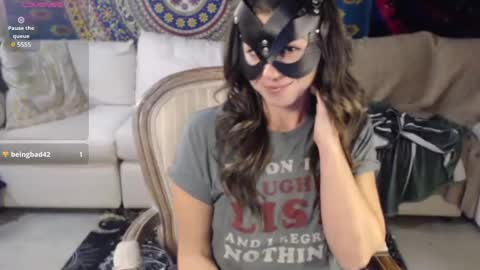 Snapshot of peekclimaxxx chatting on 12.10.24 NEXT CHILL SESH 1130 930pm -ish PEEK online show from 12.10.24