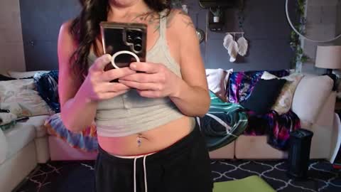 Snapshot of peekclimaxxx chatting on 12.16.25 NEXT CHILL SESH 1130 930pm -ish PEEK online show from 12.16.25