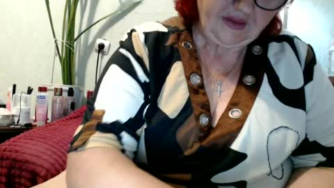 Snapshot of peggysoft chatting on 06.14.26 PeggySoft online show from 06.14.26