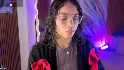 penelope online show from 05.03.26