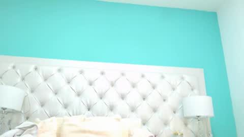 Snapshot of penelopelaurent chatting on 10.31.25 Penelope Laurent online show from 10.31.25