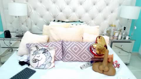 Snapshot of penelopelaurent chatting on 12.05.25 Penelope Laurent online show from 12.05.25