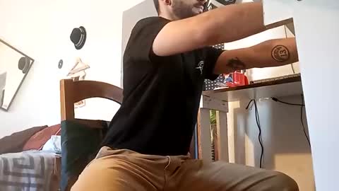 Snapshot of penesvoladores92 chatting on 11.18.25 penesvoladores92 online show from 11.18.25