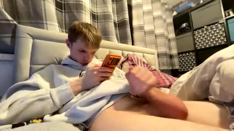 Penguin online show from 12.02.25