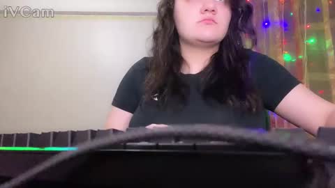 penny_perry online show from 12.18.24