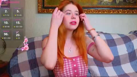 Snapshot of penny_staar chatting on 12.04.25 Penny staar online show from 12.04.25