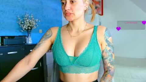 Hi Im Penelope  better vibrations  1111 online show from 04.26.26