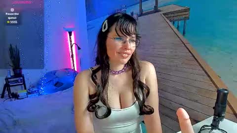 Snapshot of pepina_hot chatting on 11.14.25 pepina_hot online show from 11.14.25