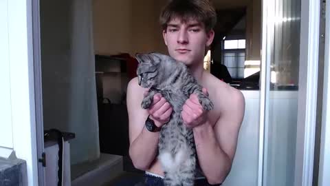 Snapshot of pepito1083 chatting on 03.05.25 cutebelgianboy online show from 03.05.25