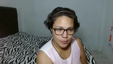 Snapshot of pepitt45 chatting on 01.12.25 Megan online show from 01.12.25