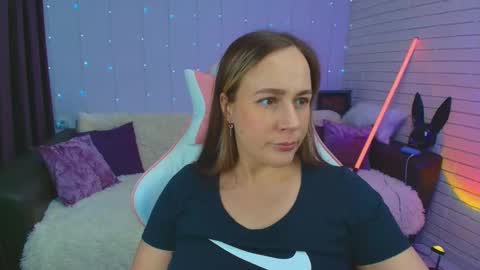 Snapshot of pepper_cat chatting on 03.07.25 Dia online show from 03.07.25