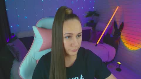 Snapshot of pepper_cat chatting on 09.11.25 Dia online show from 09.11.25