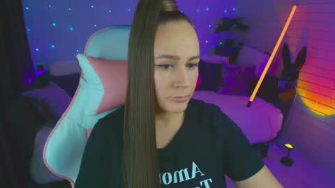 Snapshot of pepper_cat chatting on 09.16.25 Dia online show from 09.16.25