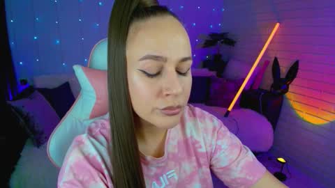 Snapshot of pepper_cat chatting on 10.03.25 Dia online show from 10.03.25