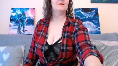 Snapshot of pepper_corn chatting on 12.25.24 Olga and Kirill online show from 12.25.24