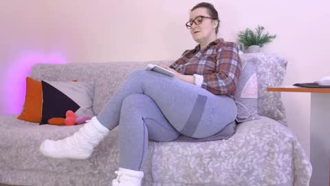 Snapshot of pepper_corn chatting on 11.20.25 Olga and Kirill online show from 11.20.25