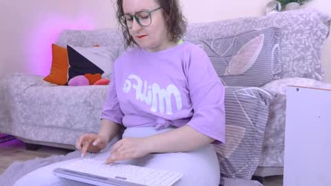 Snapshot of pepper_corn chatting on 11.22.25 Olga and Kirill online show from 11.22.25