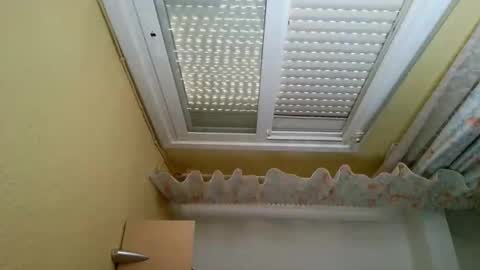 Snapshot of perales_12345 chatting on 10.04.25 perales_12345 online show from 10.04.25