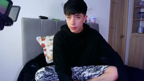 Snapshot of perceo09 chatting on 01.05.25 first anal video in bio we are lucy and perceo follow us online show from 01.05.25