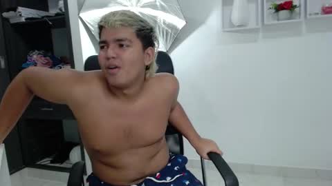 Snapshot of percibal_junior1 chatting on 01.28.25 percibal_junior1 online show from 01.28.25