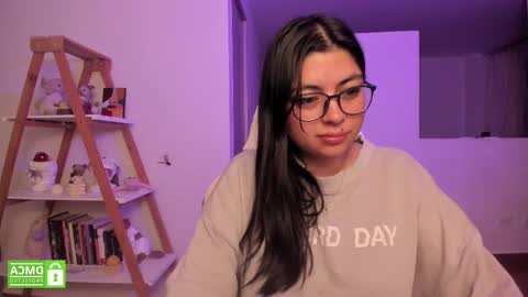 Sarah Ana Banana online show from 02.19.25