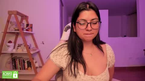 Sarah Ana Banana online show from 02.22.25