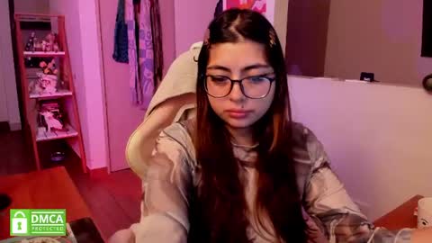 Sarah Ana Banana online show from 07.18.26