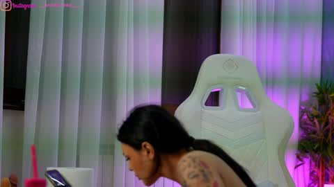 Dee online show from 03.18.26