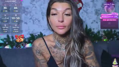 Snapshot of perfecttbaby77n chatting on 12.21.24 Anna online show from 12.21.24
