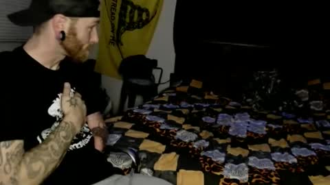 Snapshot of perfectwetfit chatting on 11.02.25 ThePerfectFit online show from 11.02.25