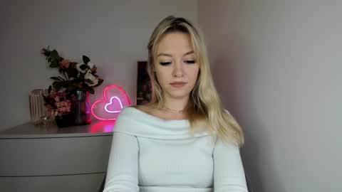 Snapshot of perfectxcindy chatting on 12.19.24 Cindy online show from 12.19.24