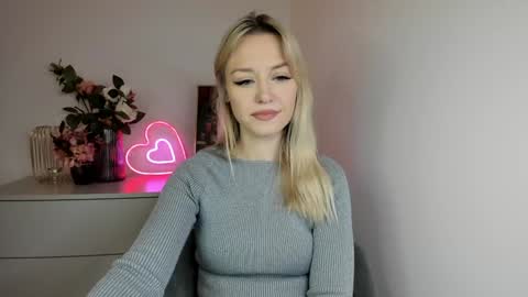 Snapshot of perfectxcindy chatting on 12.20.24 Cindy online show from 12.20.24