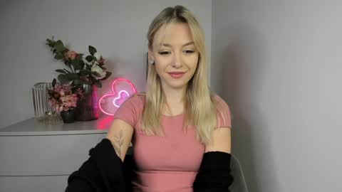 Snapshot of perfectxcindy chatting on 12.23.24 Cindy online show from 12.23.24