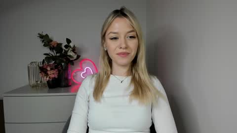 Snapshot of perfectxcindy chatting on 12.30.24 Cindy online show from 12.30.24