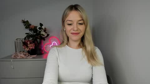 Snapshot of perfectxcindy chatting on 01.08.25 Cindy online show from 01.08.25