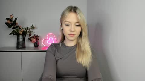 Snapshot of perfectxcindy chatting on 01.25.25 Cindy online show from 01.25.25