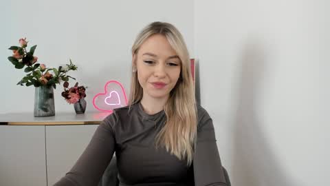 Snapshot of perfectxcindy chatting on 01.27.25 Cindy online show from 01.27.25