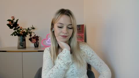 Snapshot of perfectxcindy chatting on 01.28.25 Cindy online show from 01.28.25