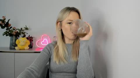 Snapshot of perfectxcindy chatting on 01.31.25 Cindy online show from 01.31.25